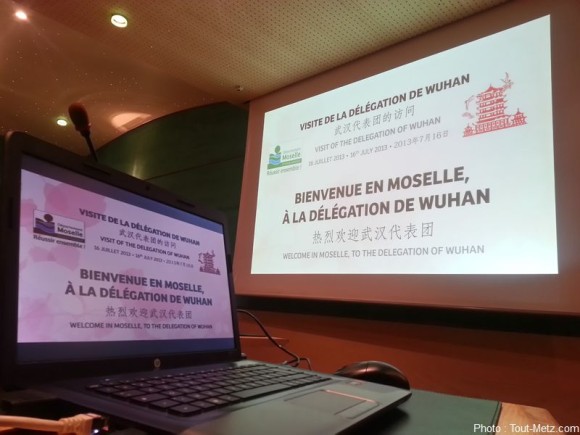 Deux films de promotion, de la Moselle ont été projetés à la délégation, chinoise de Wuhan