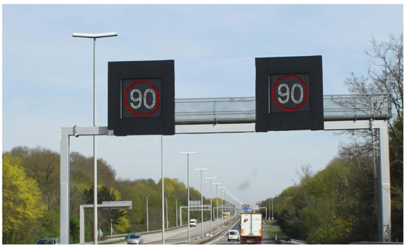 Des panneaux lumineux indiqueront la vitesse suggérée aux automobilistes - Source : Préfecture