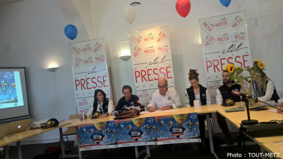 Philippe Buron-Pilâtre et l'équipe de Pilâtre de Rozier Organisation présentent le #LMAB15 à la presse.