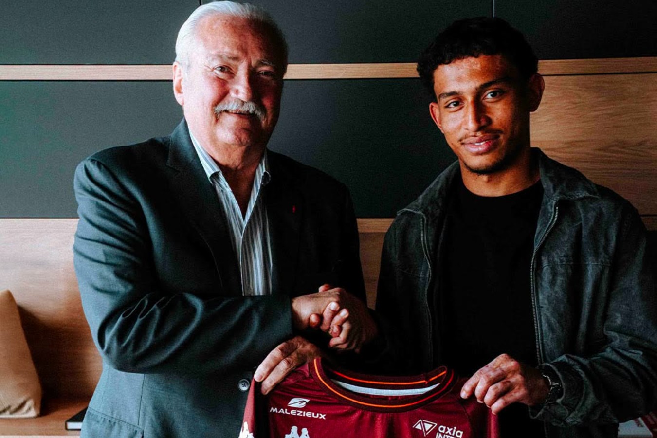 De retour sur les terrains après l'incendie de Crans-Montana, Tahirys Dos Santos signe pro au FC Metz